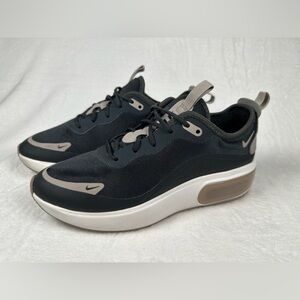Women’sSize 7.5 - Nike Air Max Dia Black Pumice